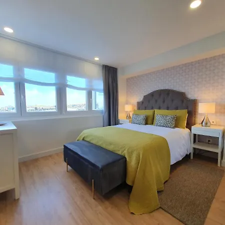 Playa 12 - El Lujo De Estar En 1ª Linea De Playa - Vut-4043-as * Gijon